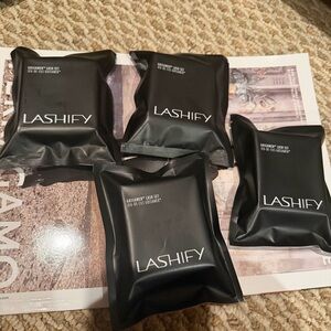 LASHIFY Black Gossamer Lash Collection